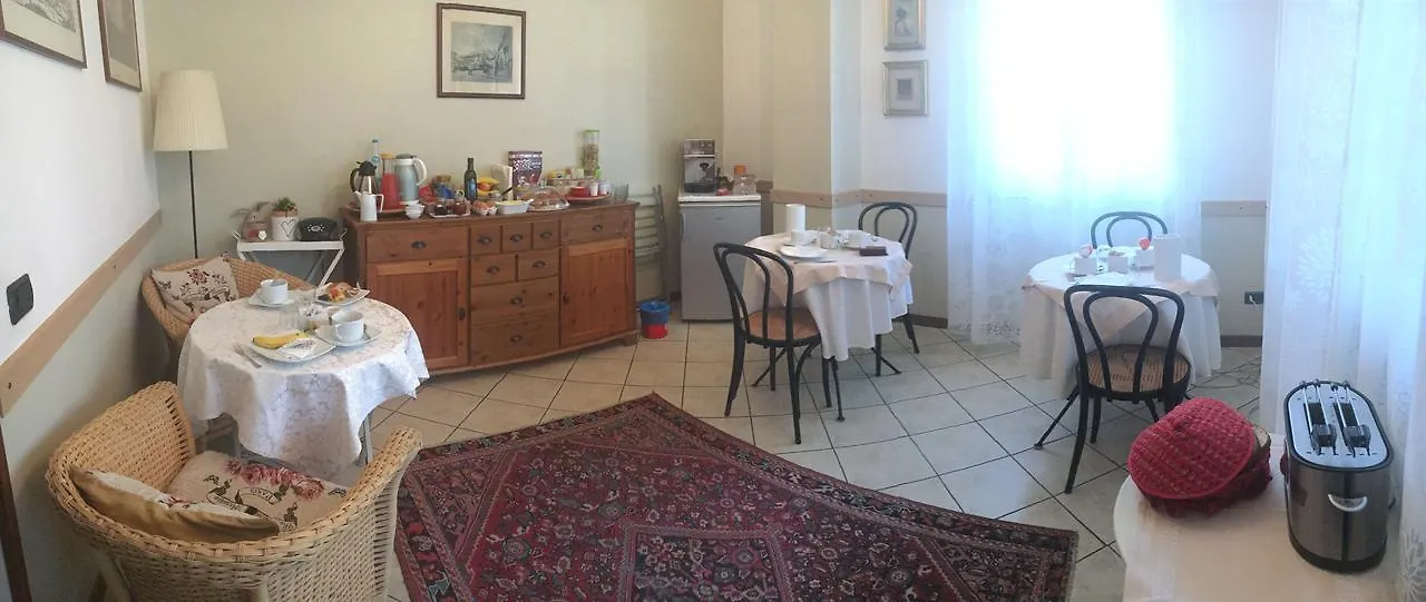 Casa Chiara B&B Bergamo 2*,